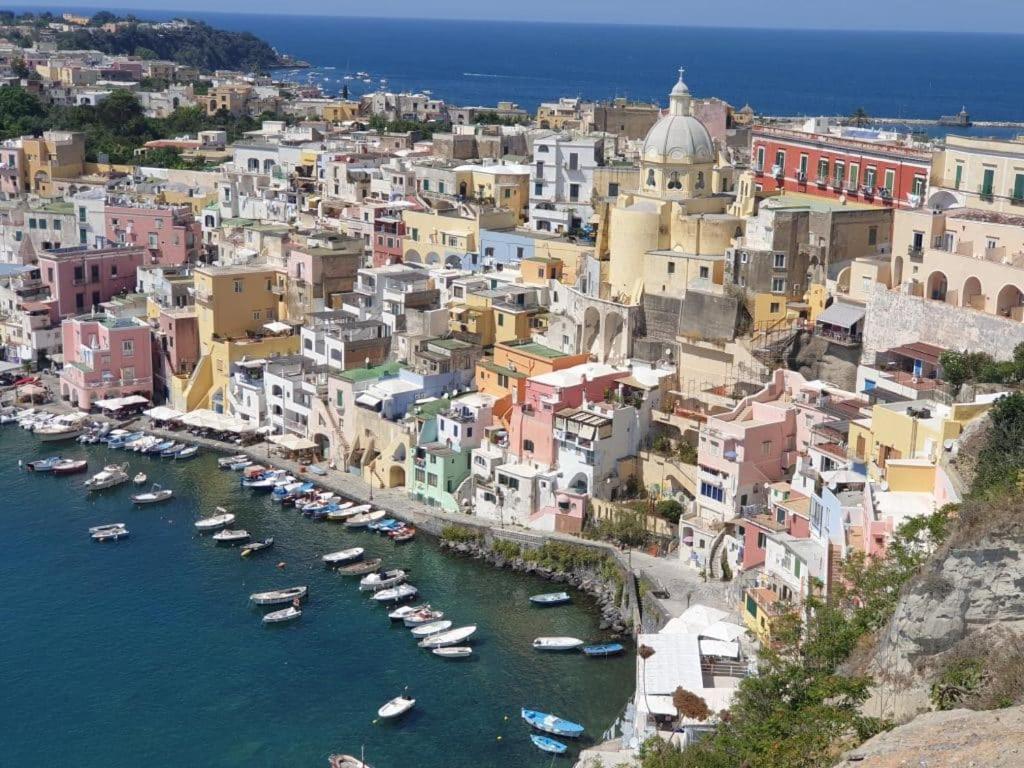 شقة Residenza Mena Marina Corricella بروسيدا المظهر الخارجي الصورة